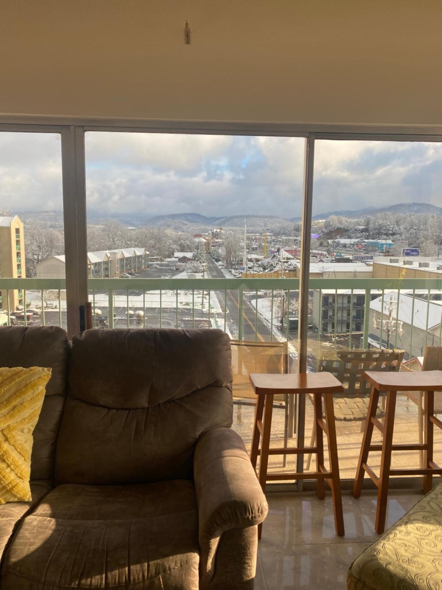 River Place Condos #711 3Bd Pigeon Forge Room photo